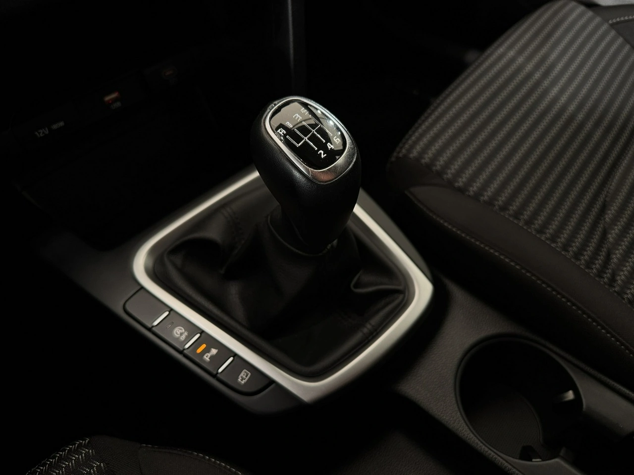 Kia Ceed - Zdjęcie 24