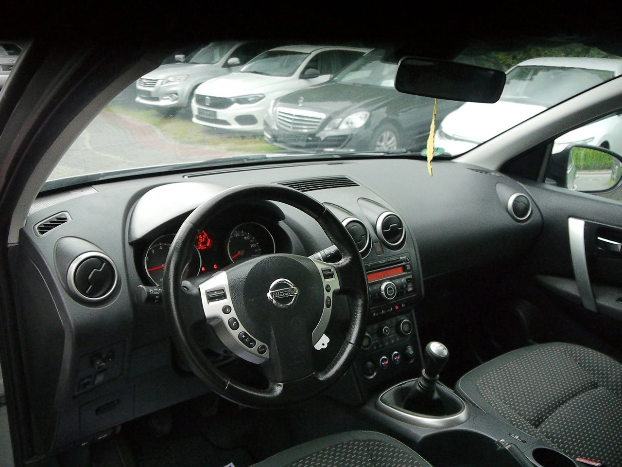 Nissan Qashqai - Zdjęcie 25