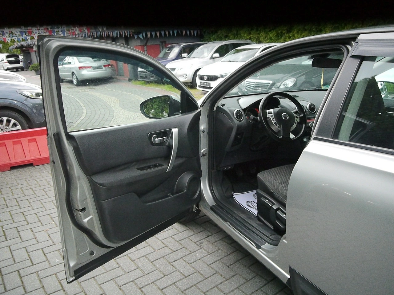 Nissan Qashqai - Zdjęcie 32
