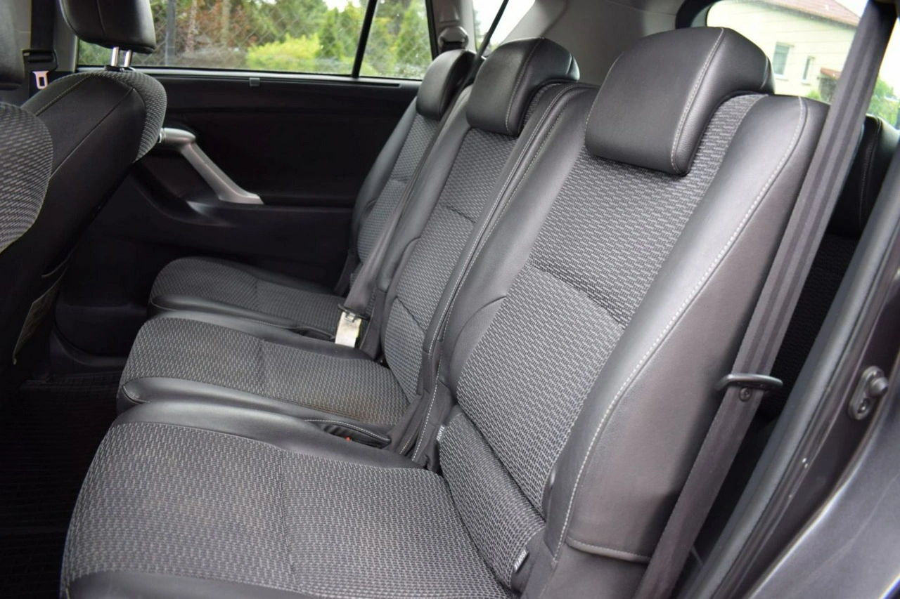 Toyota Verso - Zdjęcie 7
