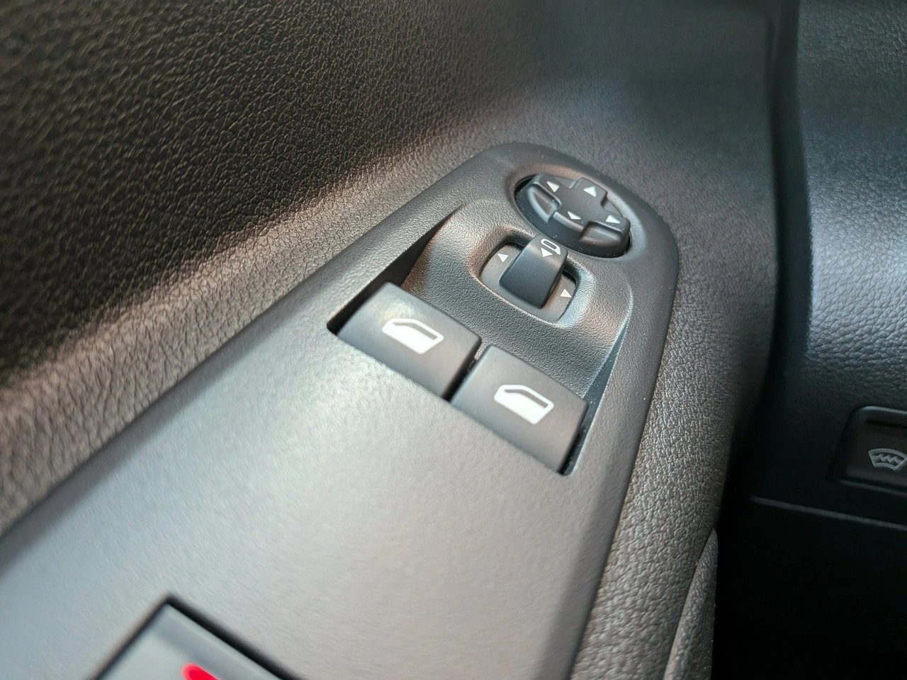 Peugeot Partner - Zdjęcie 23