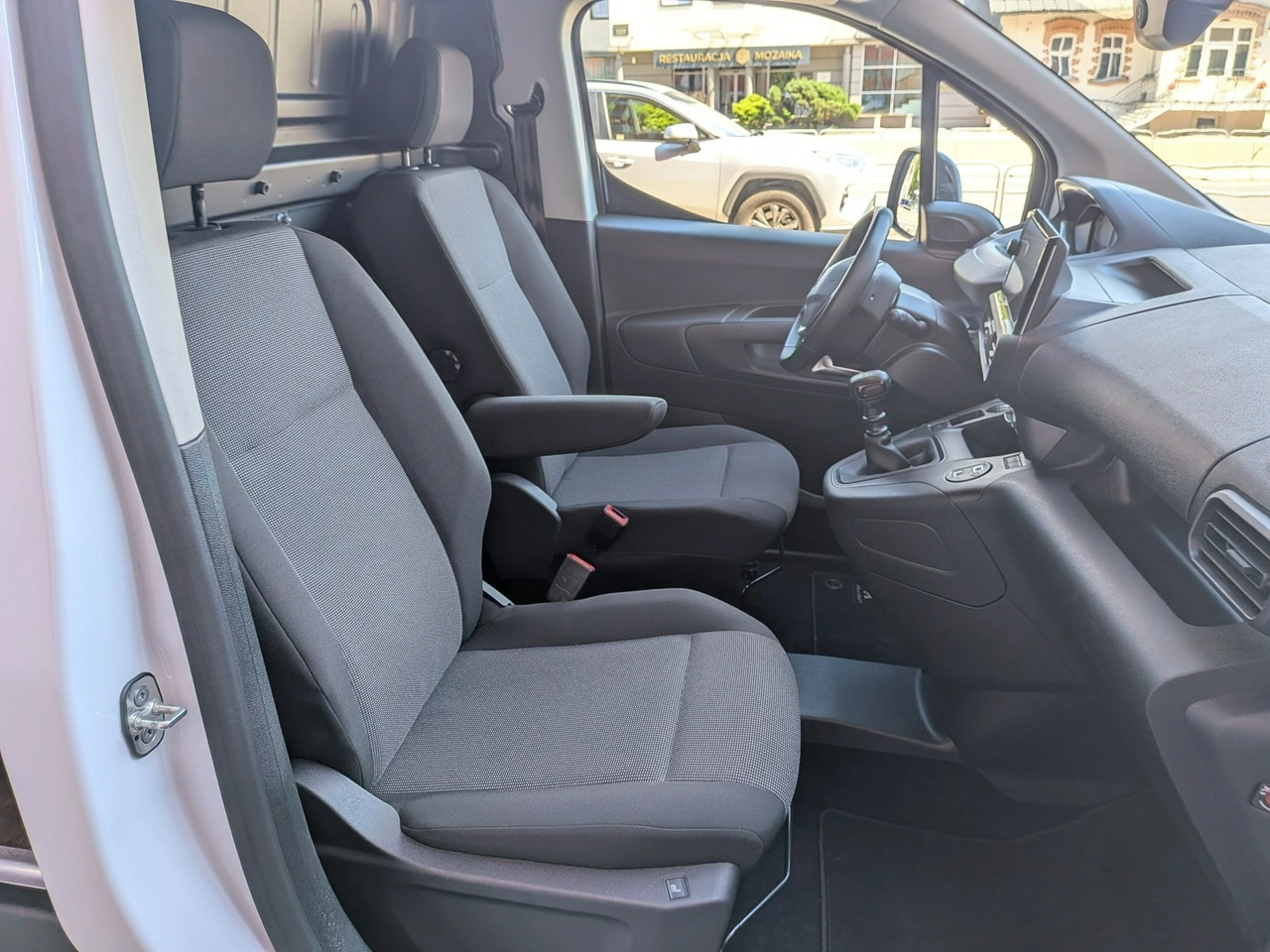 Peugeot Partner - Zdjęcie 30