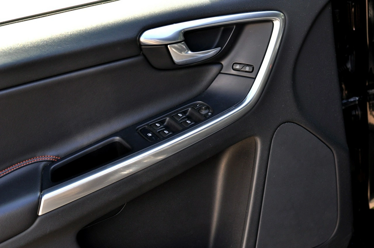 Volvo XC 60 - Zdjęcie 13