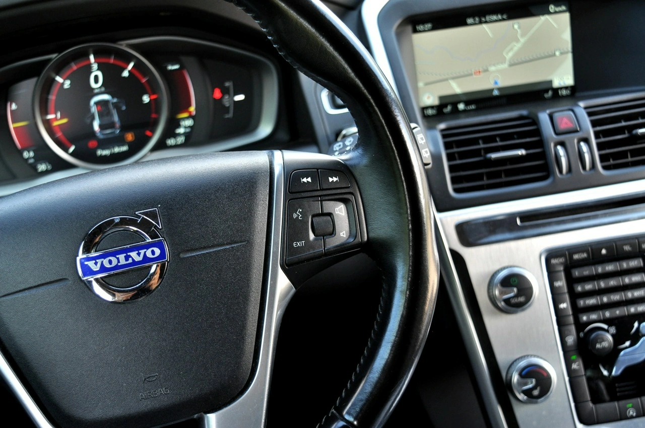 Volvo XC 60 - Zdjęcie 16