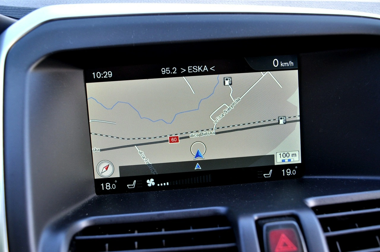 Volvo XC 60 - Zdjęcie 22