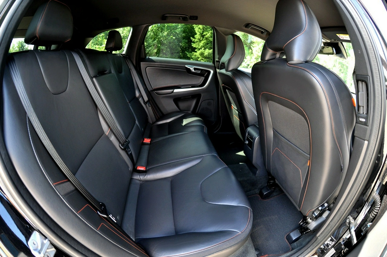 Volvo XC 60 - Zdjęcie 8