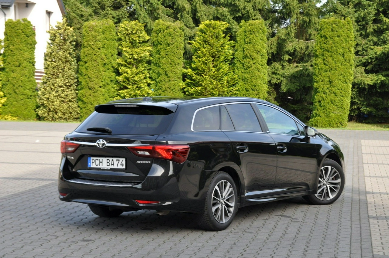 Toyota Avensis - Zdjęcie 5