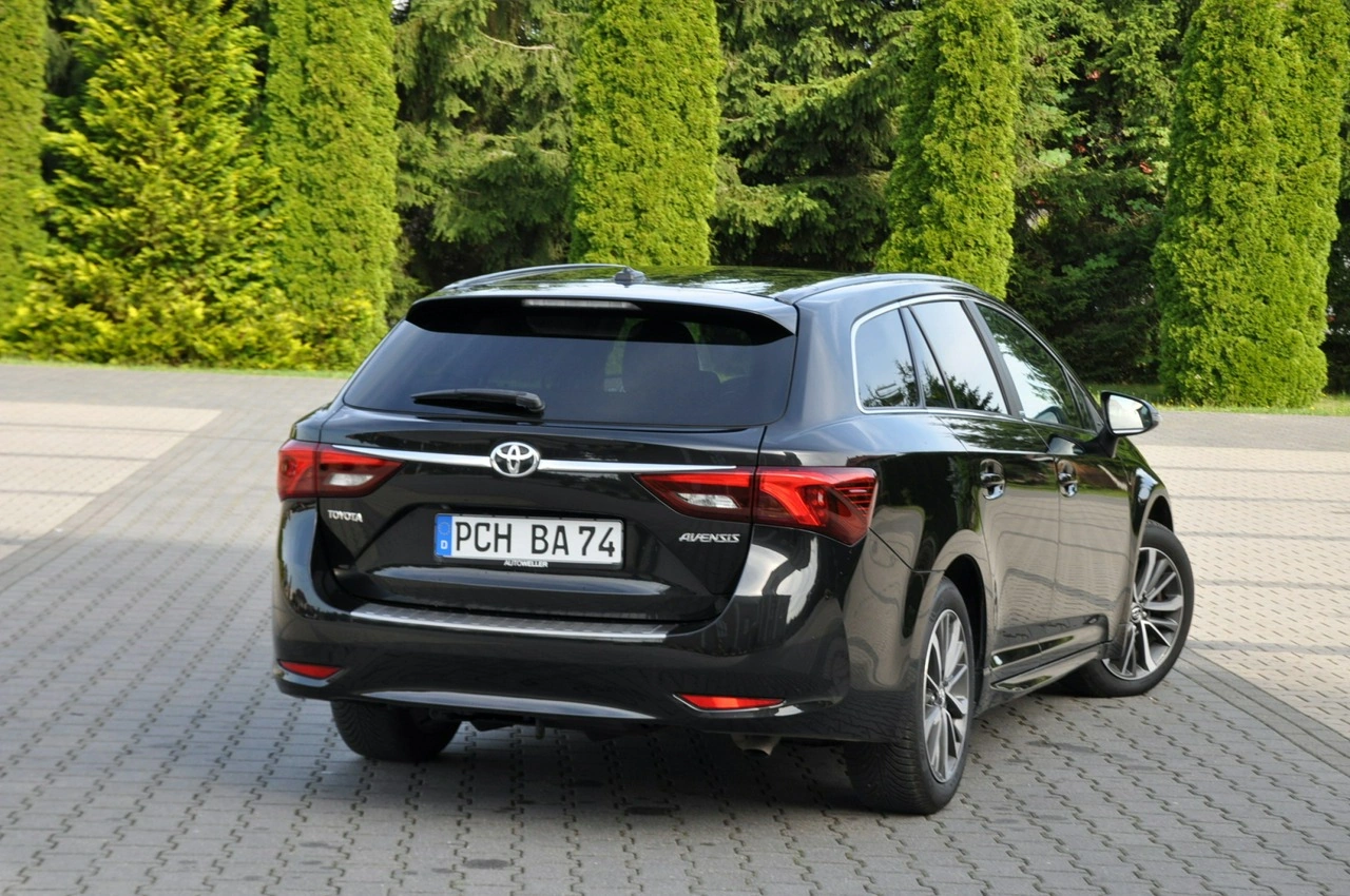 Toyota Avensis - Zdjęcie 6