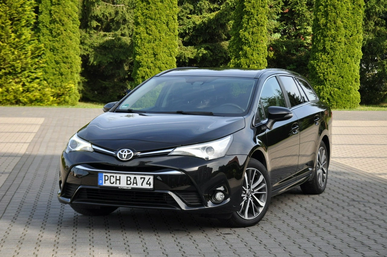 Toyota Avensis - Zdjęcie 7