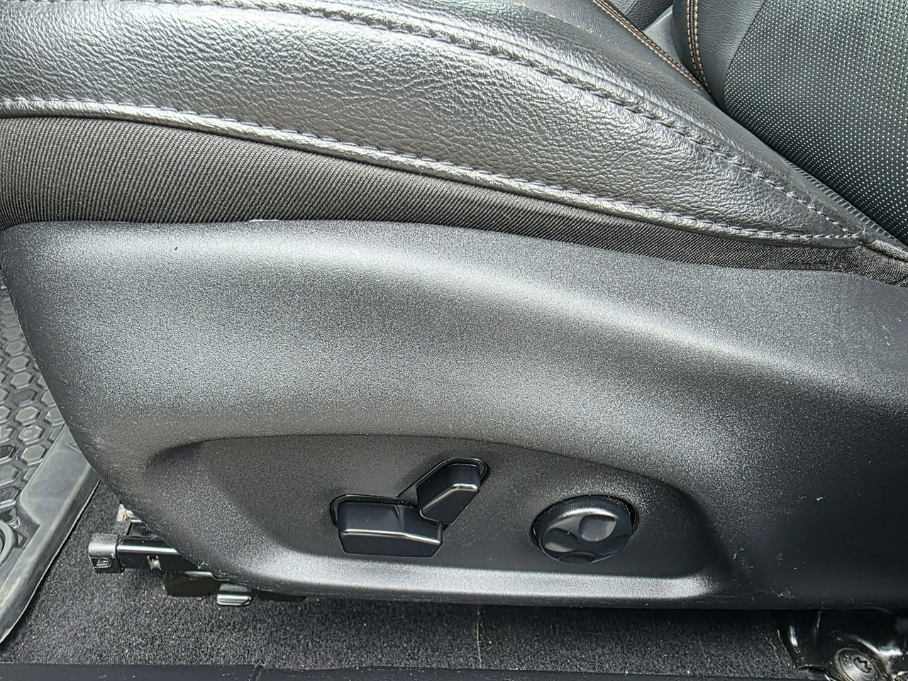 Jeep Compass - Zdjęcie 21