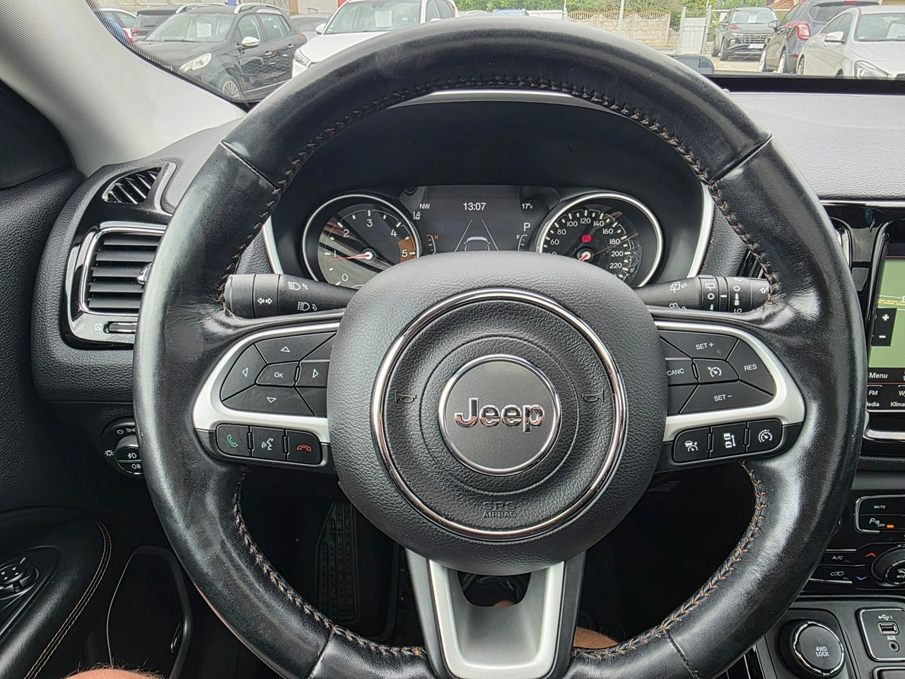 Jeep Compass - Zdjęcie 31