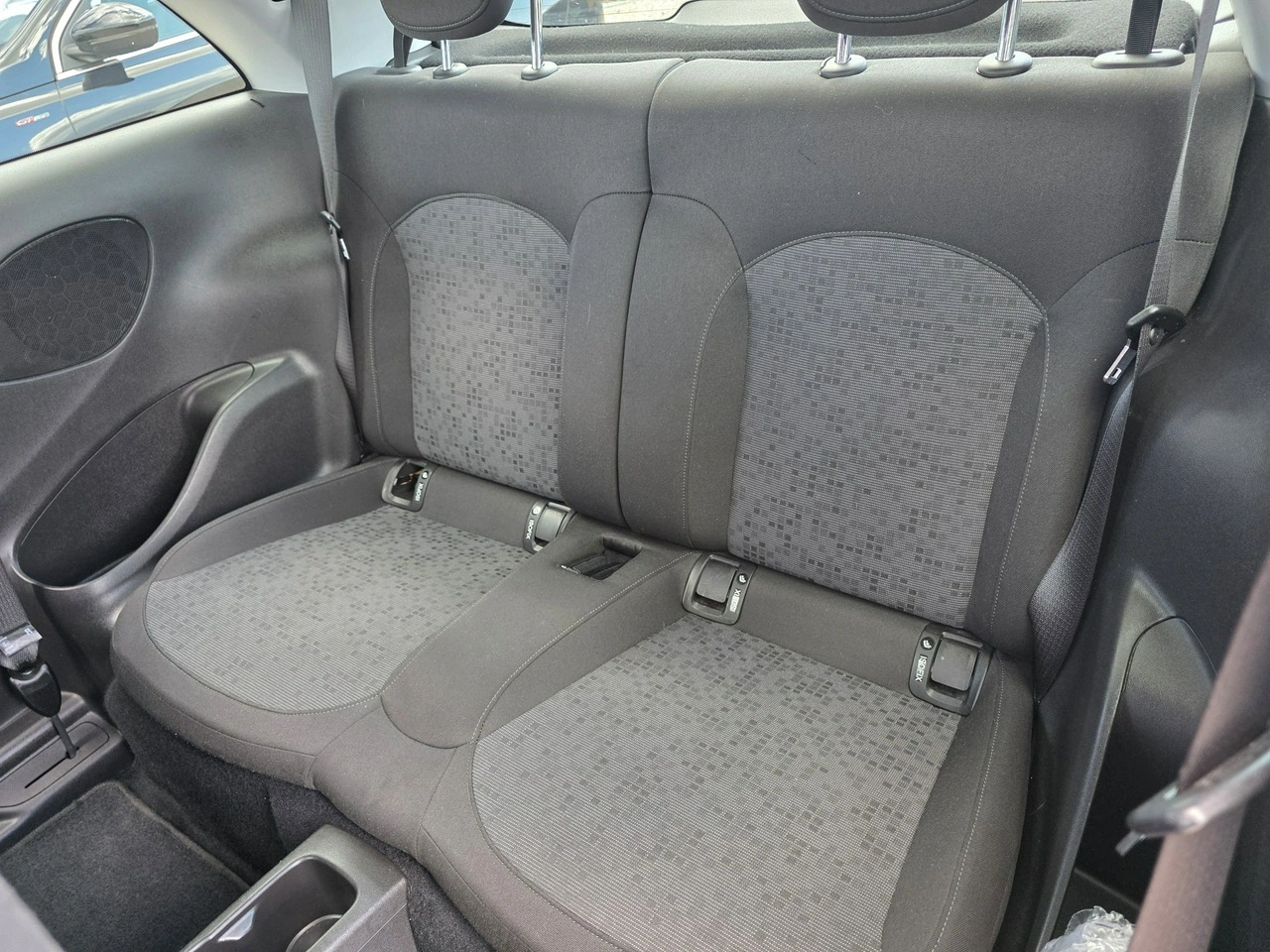 Opel Adam - Zdjęcie 24