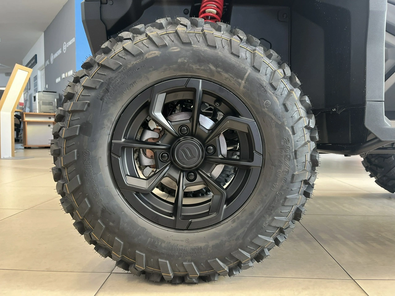 CF Moto C-Force - Zdjęcie 13