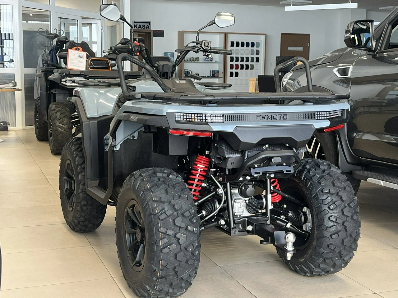 CF Moto C-Force - Zdjęcie 2