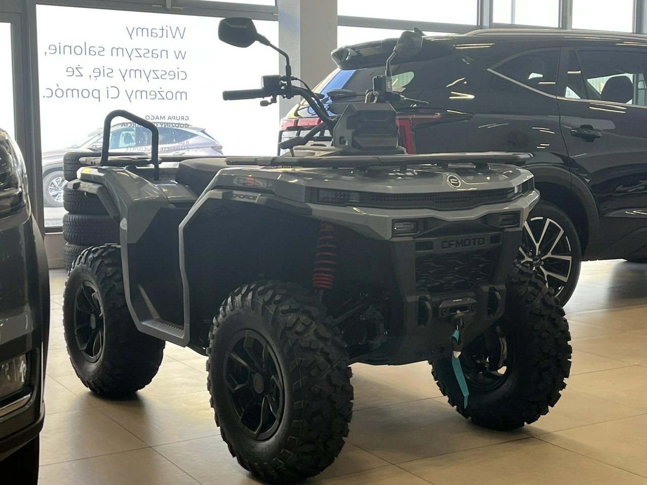 CF Moto C-Force - Główne zdjęcie
