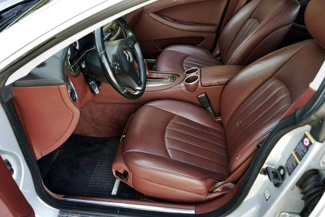 Mercedes CLS 350 - Zdjęcie 16