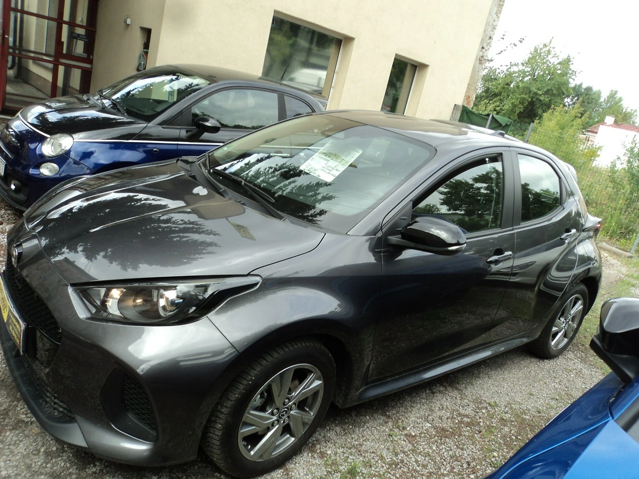 Mazda 2 Hybrid - Zdjęcie 3