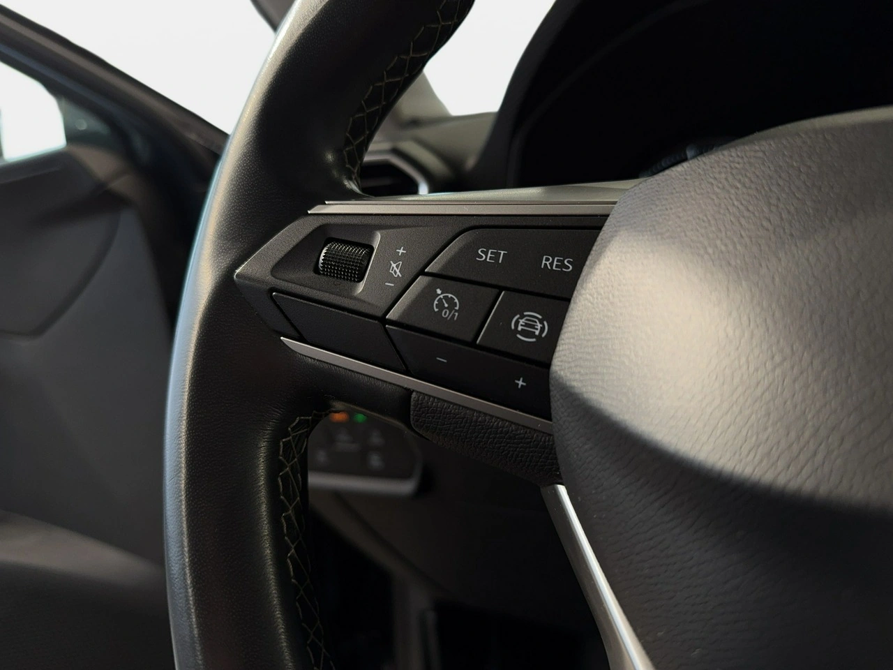 Seat Leon - Zdjęcie 16