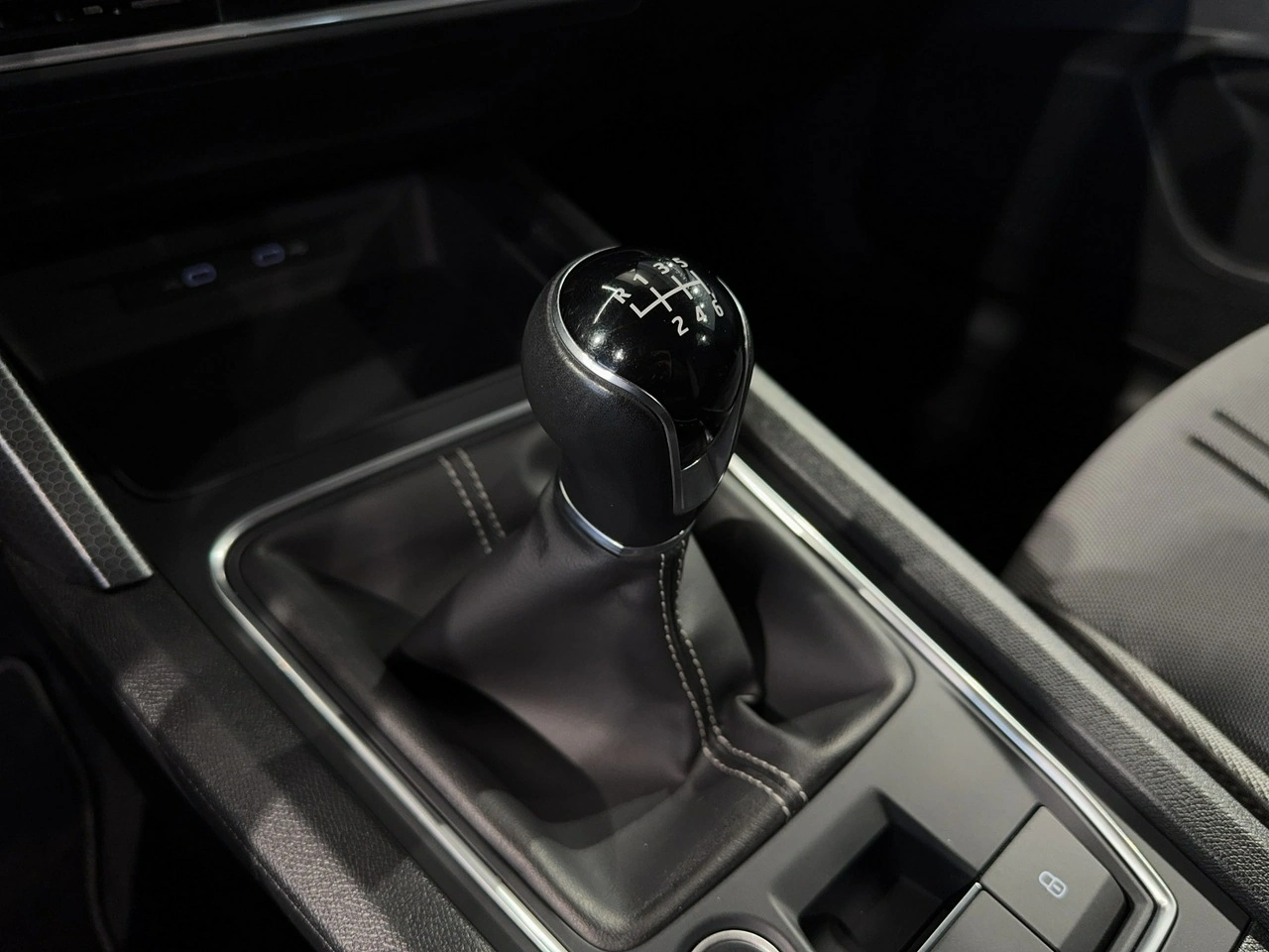 Seat Leon - Zdjęcie 21