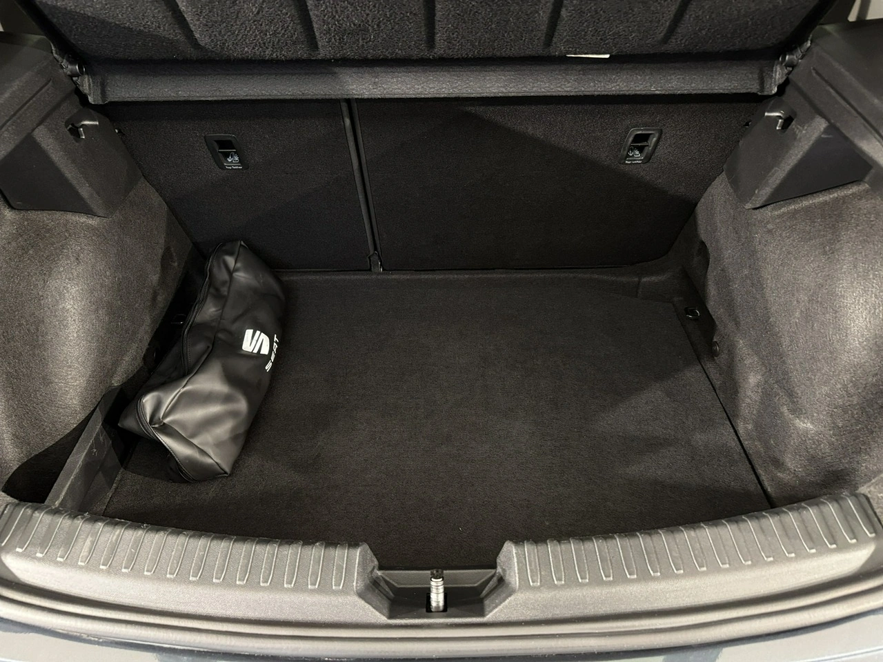 Seat Leon - Zdjęcie 22