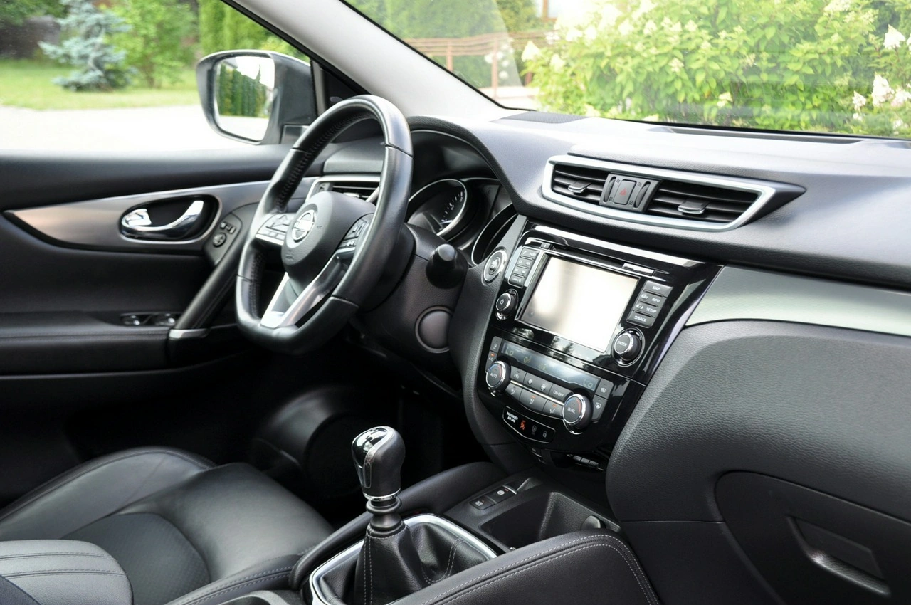 Nissan Qashqai - Zdjęcie 17