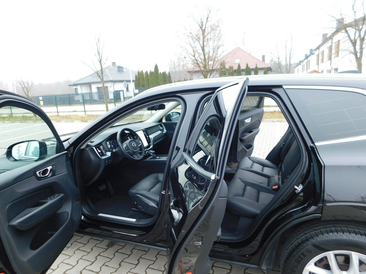 Volvo XC 60 - Zdjęcie 10