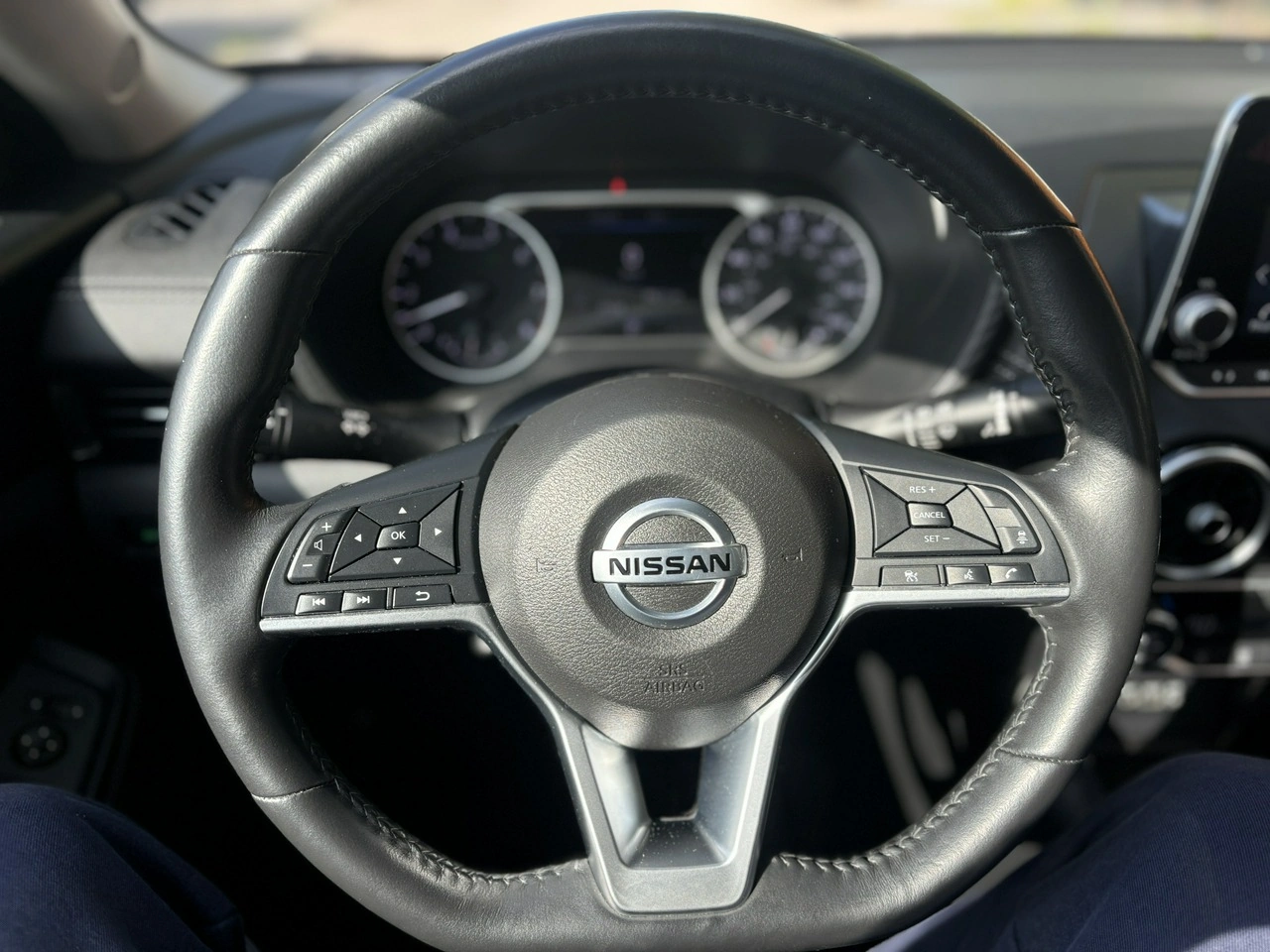 Nissan Sentra - Zdjęcie 11