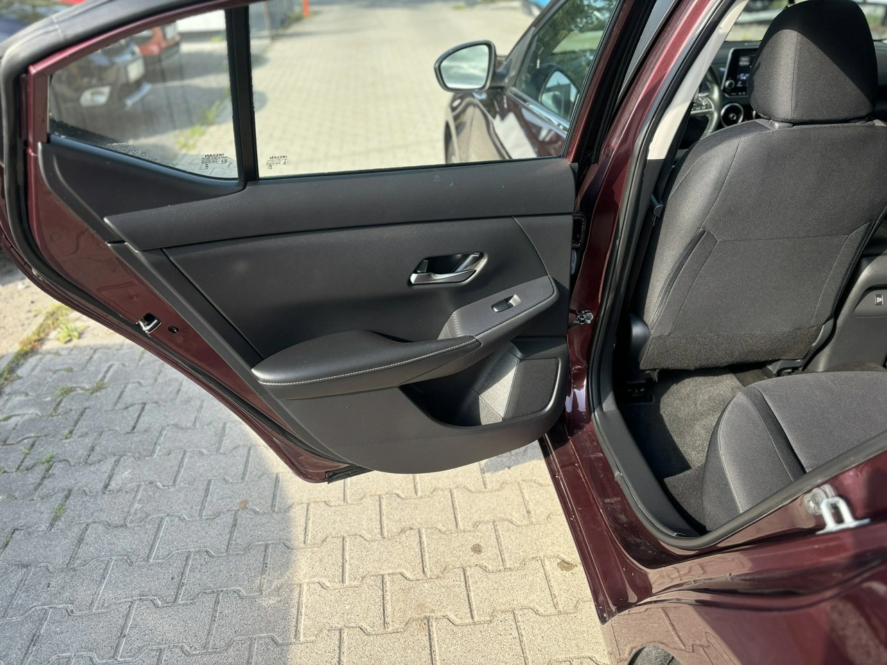 Nissan Sentra - Zdjęcie 14