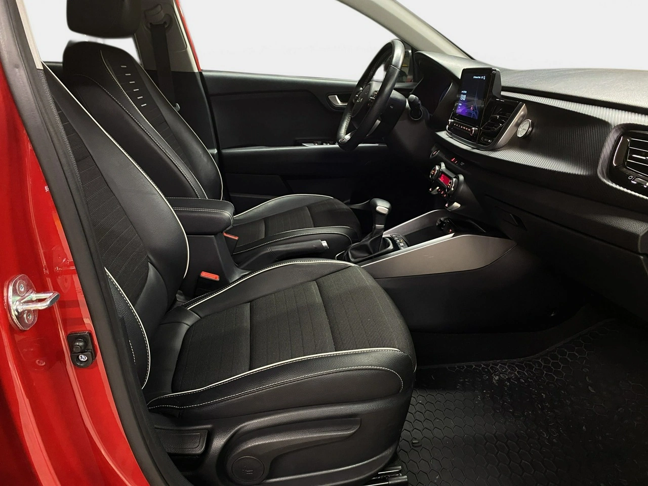 Kia Rio - Zdjęcie 11
