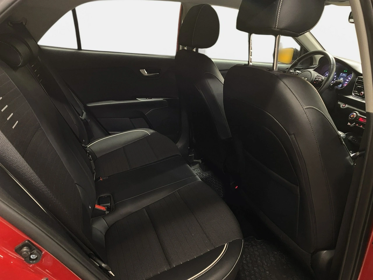 Kia Rio - Zdjęcie 14