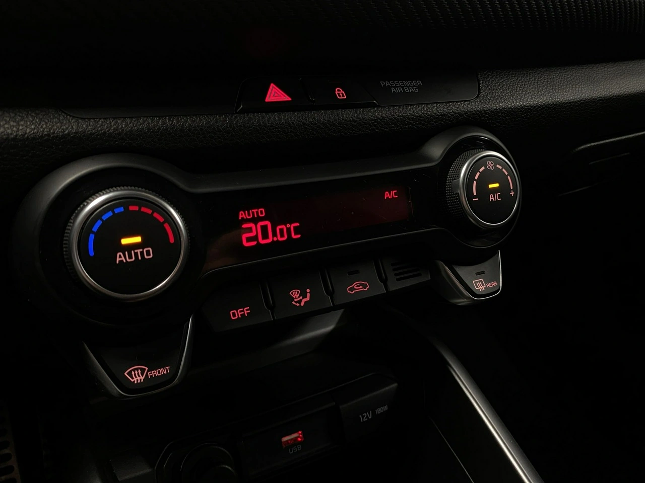 Kia Rio - Zdjęcie 29