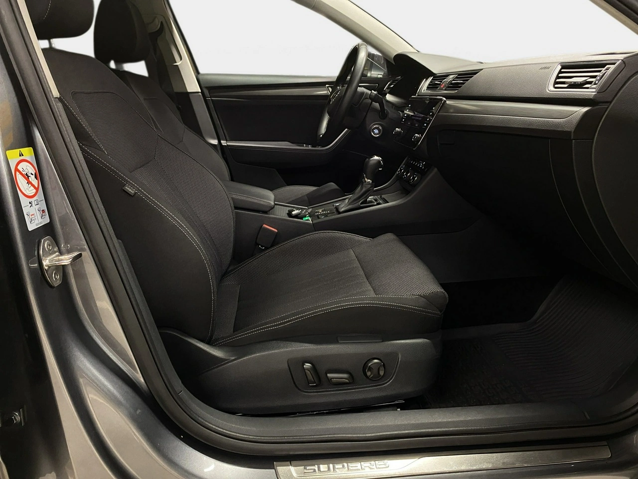 Skoda Superb - Zdjęcie 11