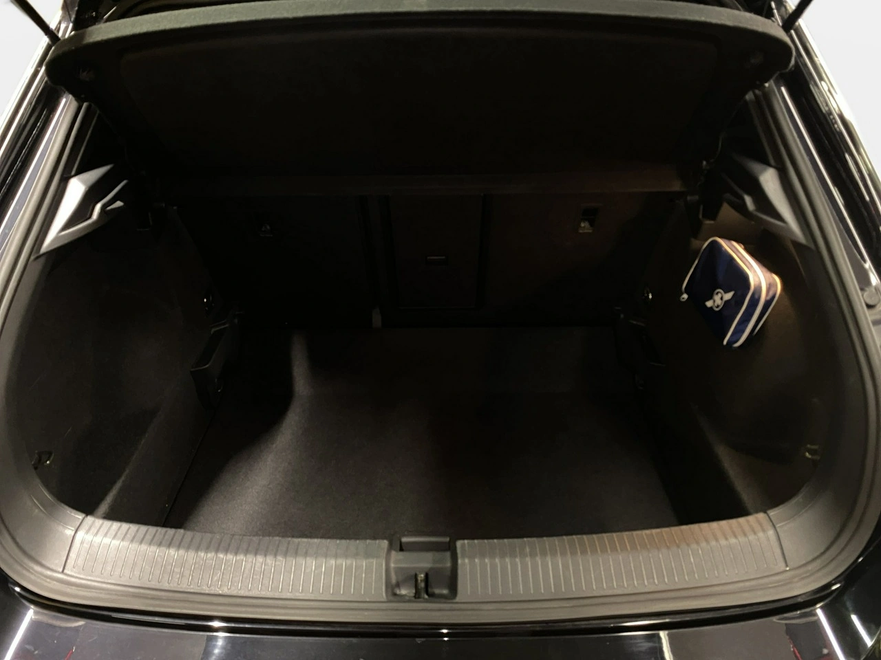 Volkswagen T-Roc - Zdjęcie 17