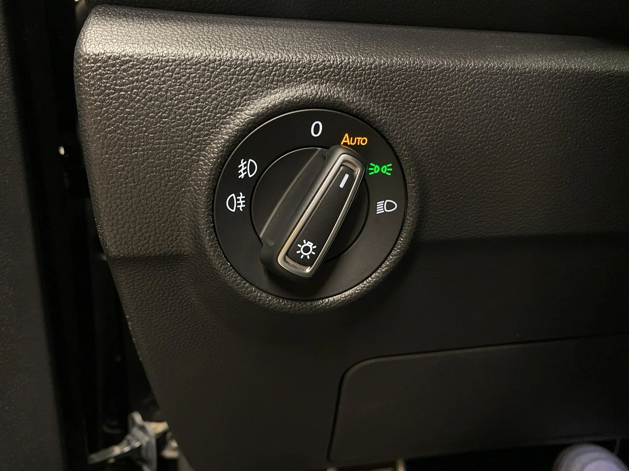 Volkswagen T-Roc - Zdjęcie 39