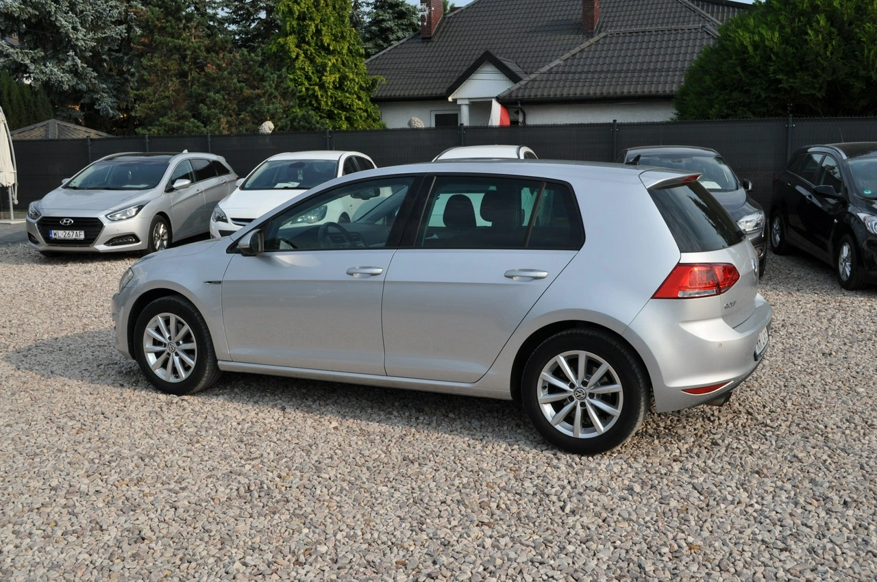 Volkswagen Golf - Zdjęcie 9