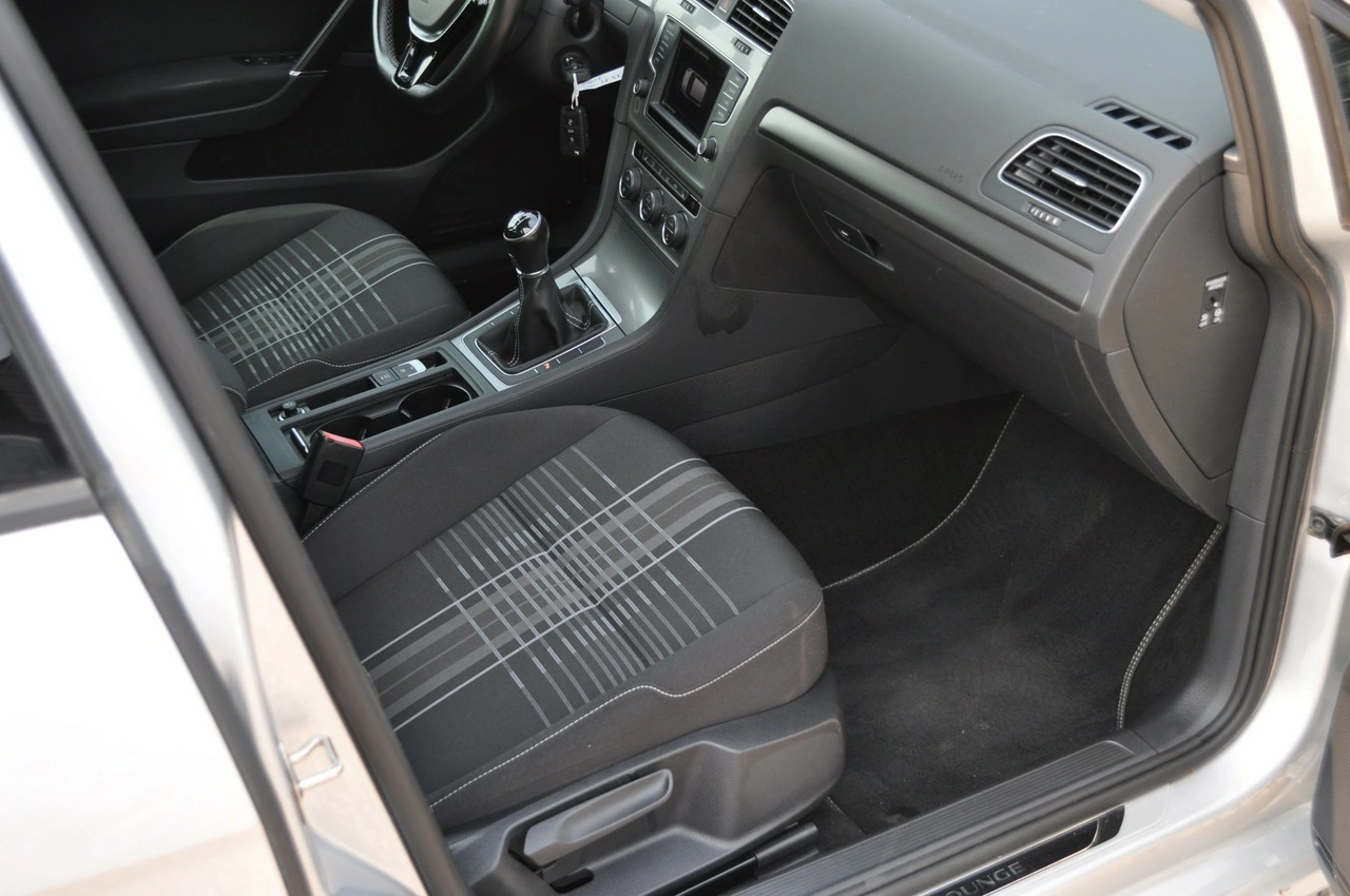 Volkswagen Golf - Zdjęcie 33