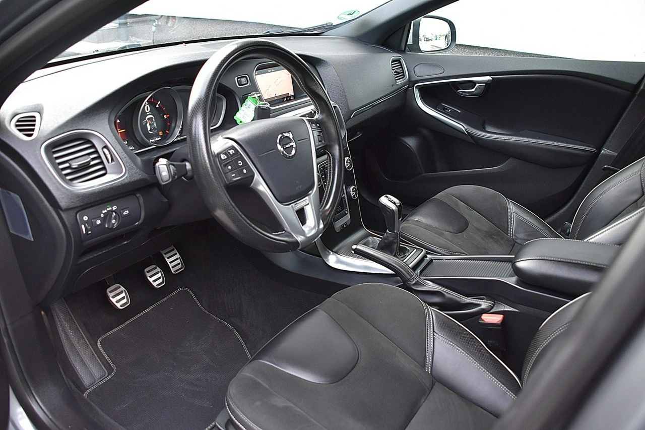 Volvo V40 - Zdjęcie 18