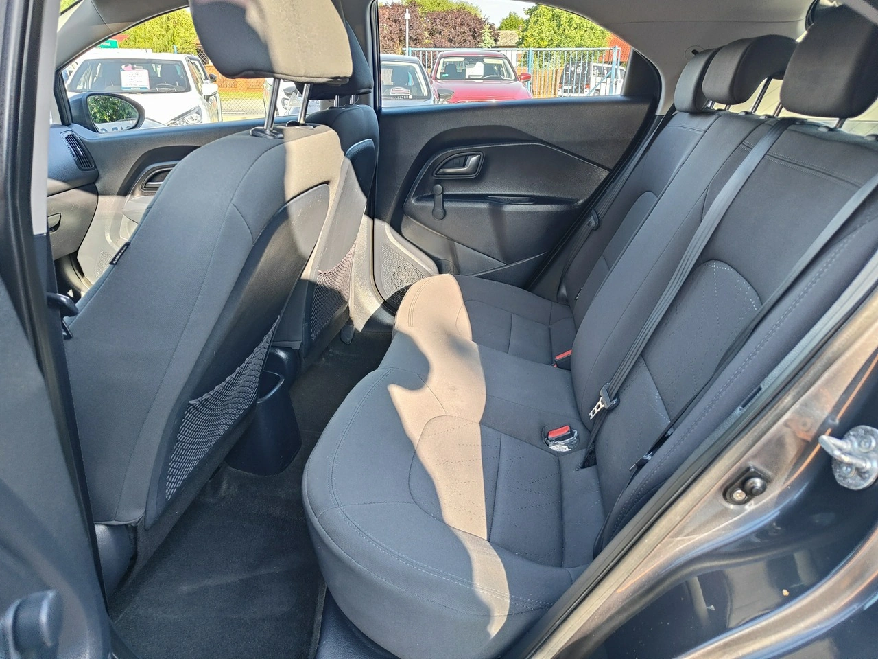 Kia Rio - Zdjęcie 20