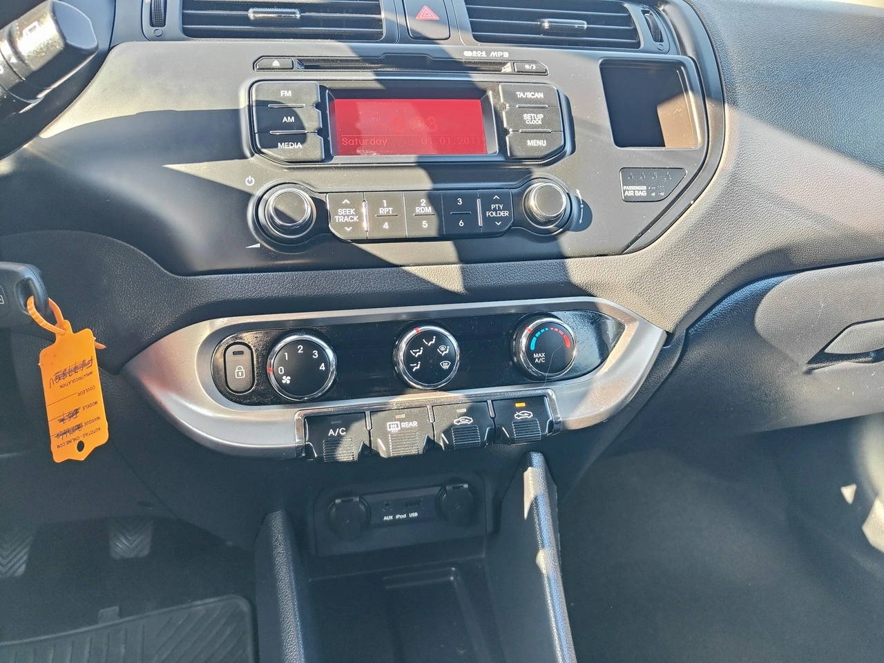 Kia Rio - Zdjęcie 9