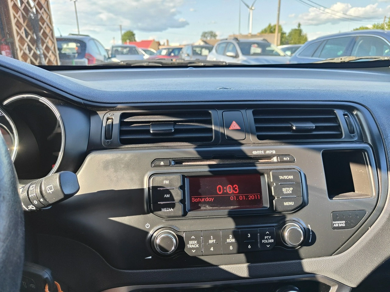 Kia Rio - Zdjęcie 10