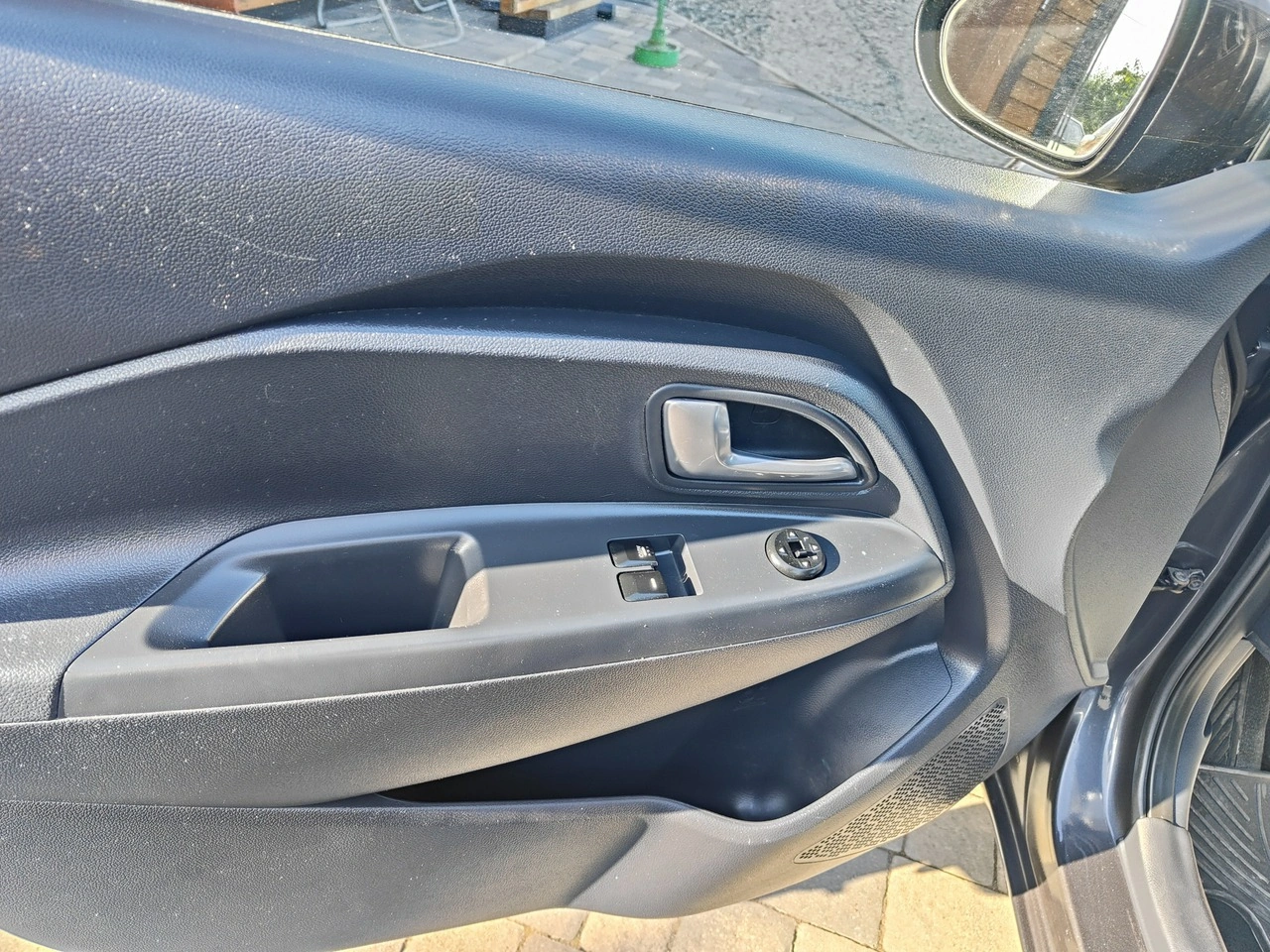 Kia Rio - Zdjęcie 11