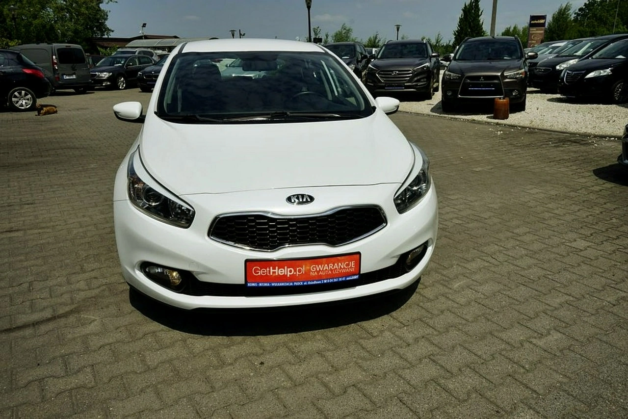 Kia Ceed - Zdjęcie 10
