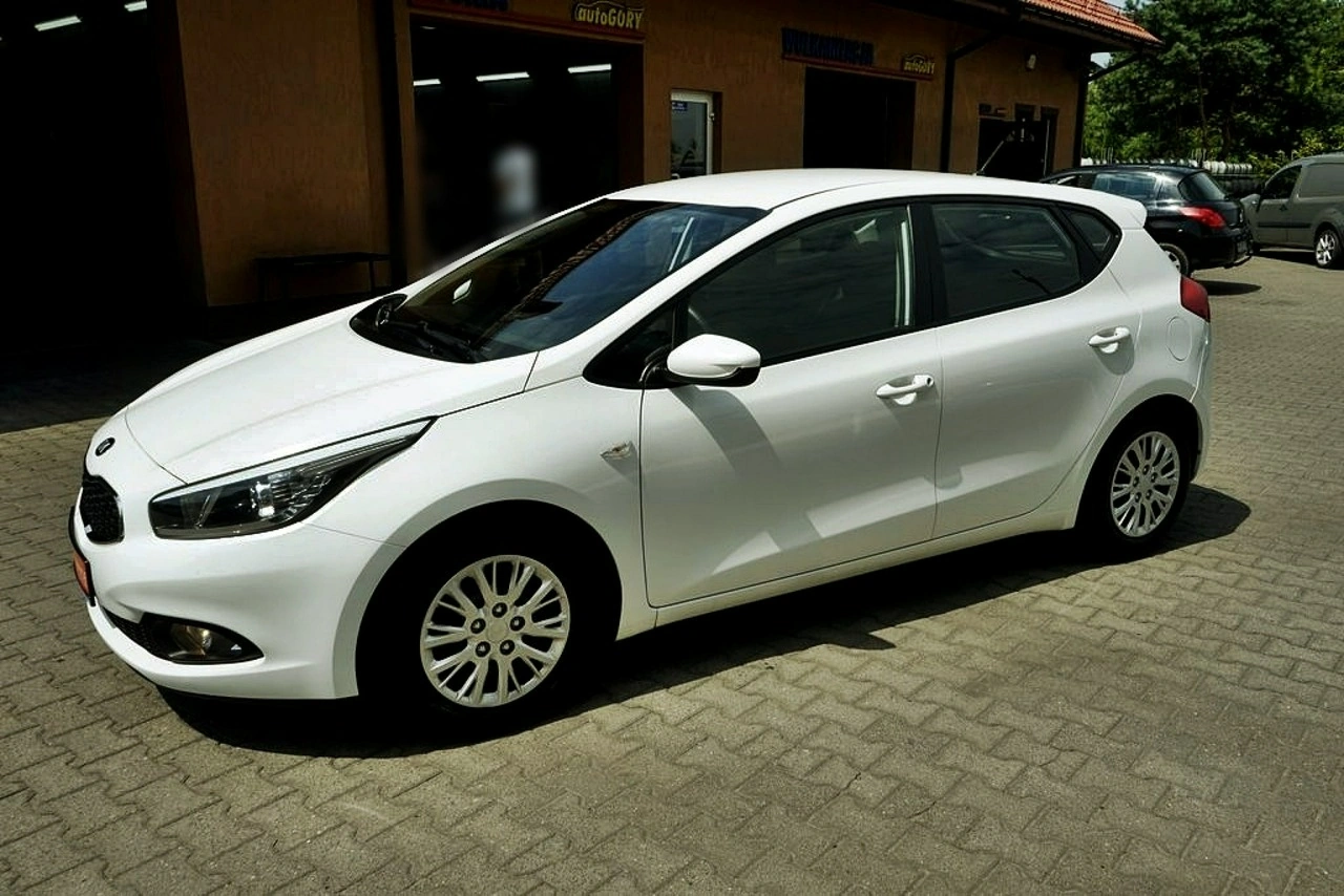 Kia Ceed - Zdjęcie 1