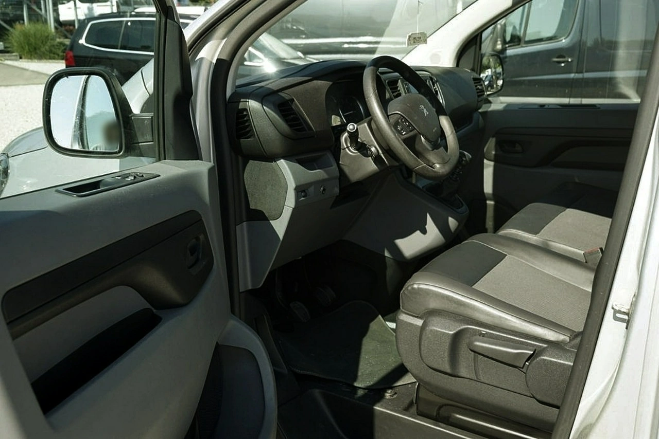 Peugeot Expert - Zdjęcie 18