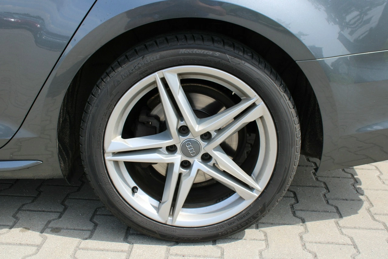 Audi A4 - Zdjęcie 10