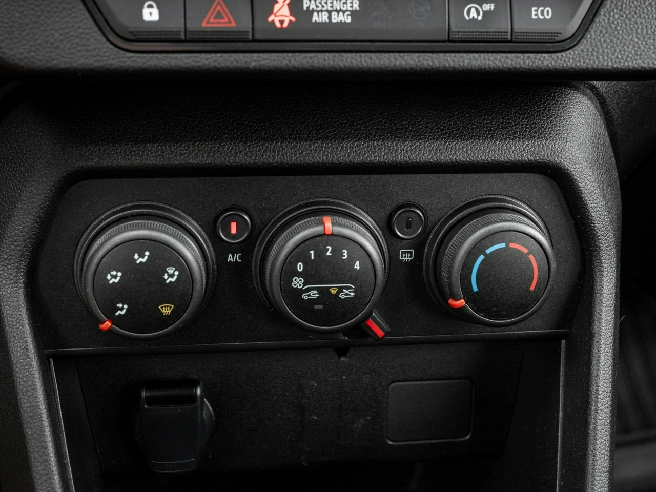 Dacia Sandero - Zdjęcie 14