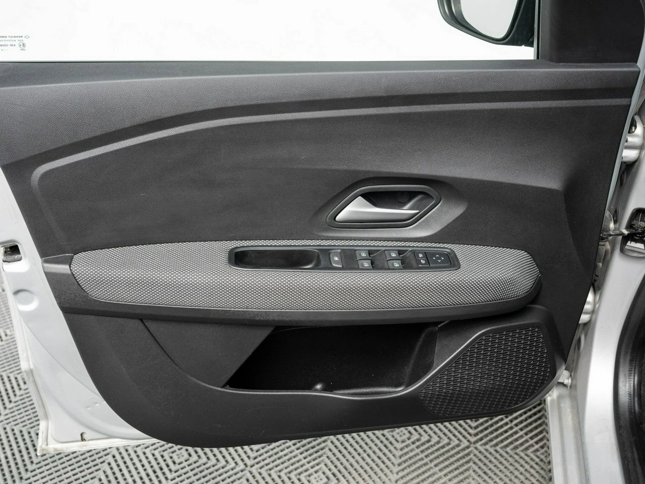 Dacia Sandero - Zdjęcie 7