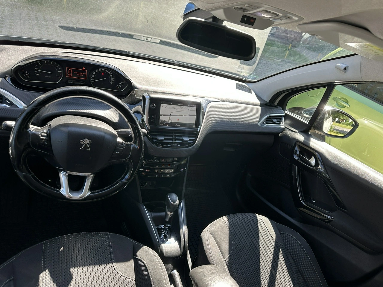 Peugeot 208 - Zdjęcie 13