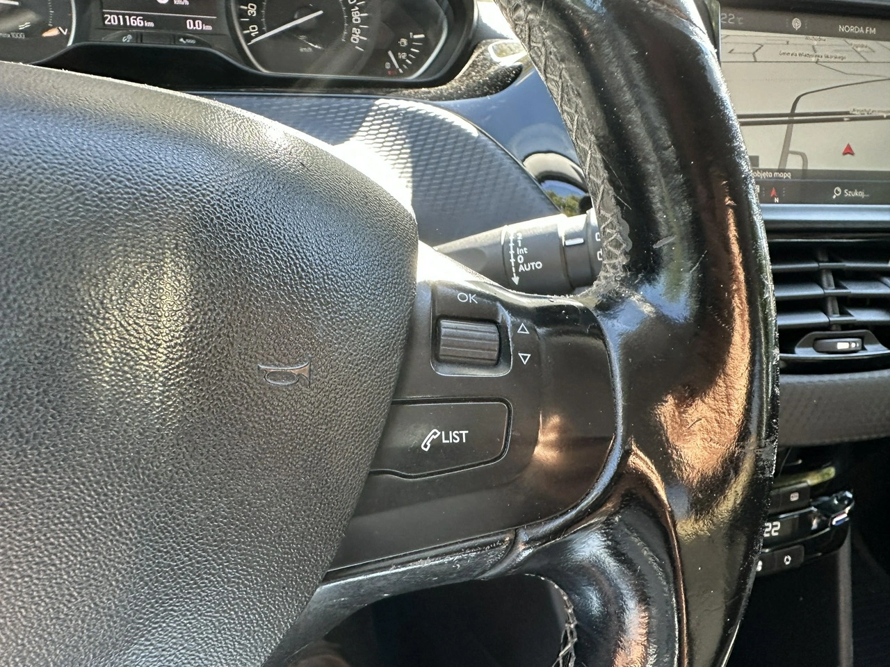 Peugeot 208 - Zdjęcie 26