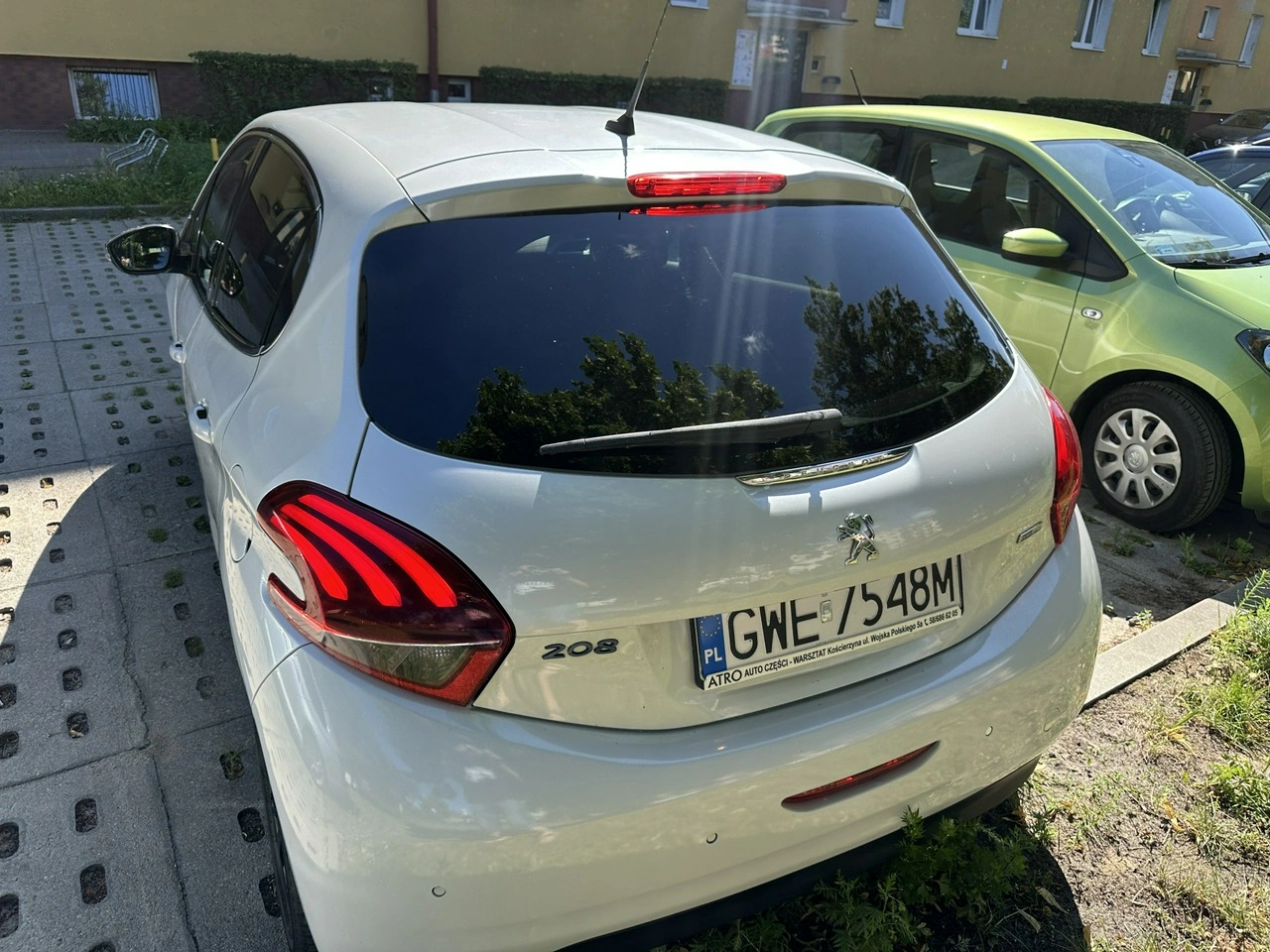 Peugeot 208 - Zdjęcie 4